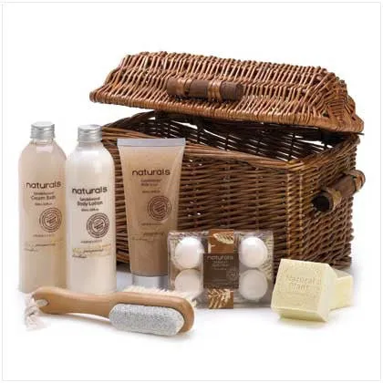 Sandalwood Naturals Spa Basket